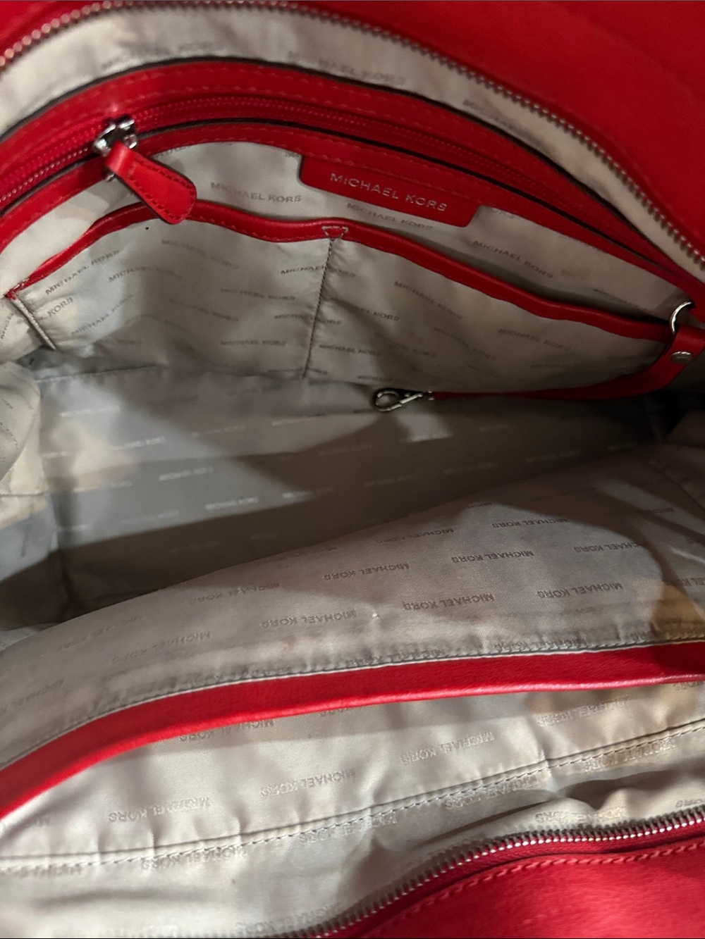 Michael Kors Red Studded Leather Tote Bag - Sleek Everyday Shoulder Bag - Picture 9 of 14